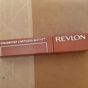 Revlon Limitless matte  Beauty sleep